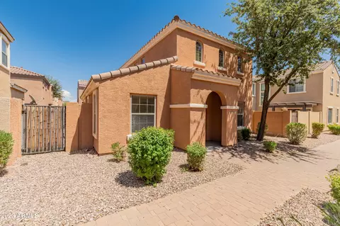 3268 E Franklin Ave, Gilbert, AZ 85295 photo 2