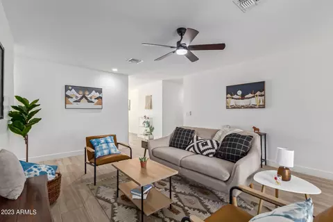 2251 E Jerome Ave, Mesa, AZ 85204