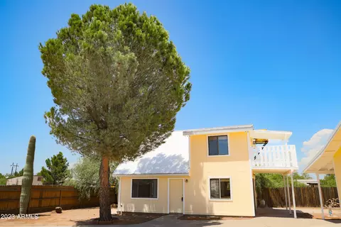 89 N Oak Dr, Benson, AZ 85602