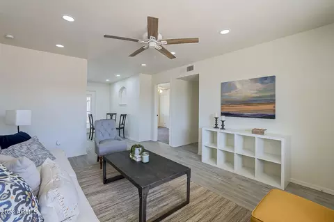 3208 W Libby St, Phoenix, AZ 85053 photo 4