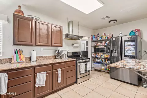 44 E Saint Charles Ave, Phoenix, AZ 85042 photo 9
