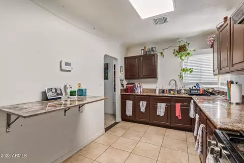 44 E Saint Charles Ave, Phoenix, AZ 85042 photo 8
