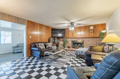 1018 E Fairfield St E, Mesa, AZ 85203 photo 4