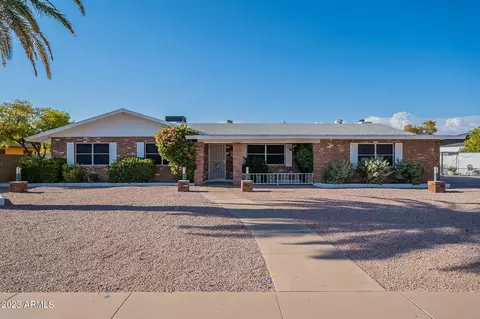 1018 E Fairfield St E, Mesa, AZ 85203