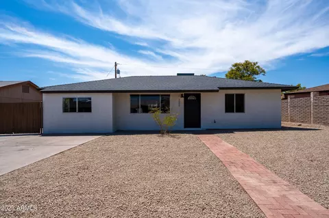 2000 S Coconino Dr, Apache Junction, AZ 85120 photo 2