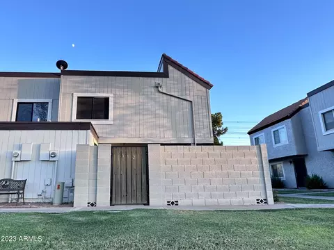 1012 E Diamond Dr, Tempe, AZ 85283 photo 10