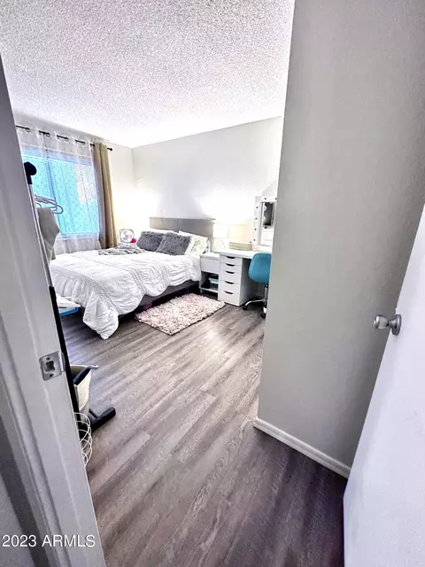 1012 E Diamond Dr, Tempe, AZ 85283 photo 7