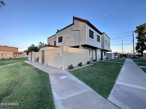 1012 E Diamond Dr, Tempe, AZ 85283 photo 9