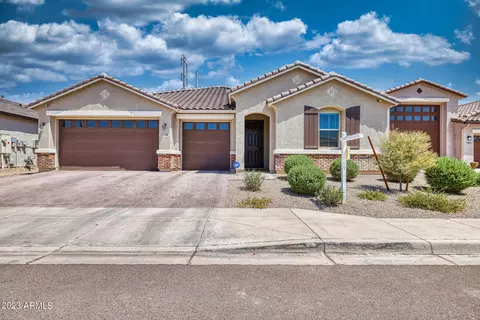 7620 W Raymond St, Phoenix, AZ 85043