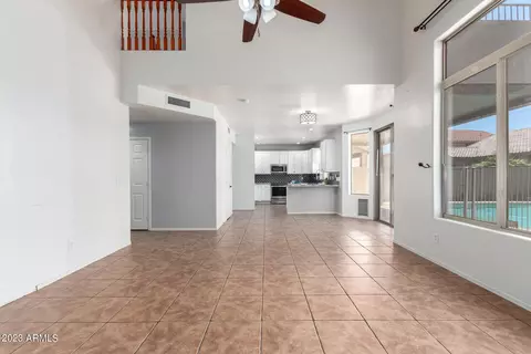 875 W Laurel Ave, Gilbert, AZ 85233 photo 12