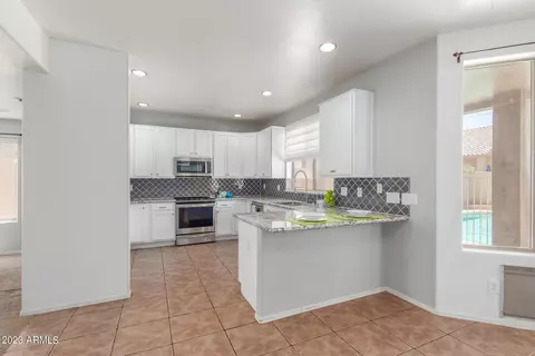 875 W Laurel Ave, Gilbert, AZ 85233 photo 13