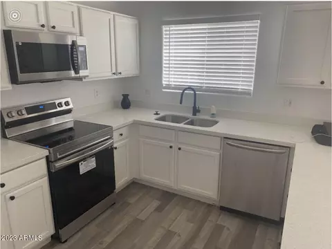 4221 S 76th Ln, Phoenix, AZ 85043 photo 6