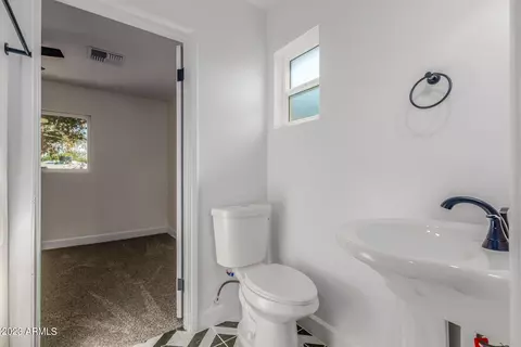 2535 E Turney Ave, Phoenix, AZ 85016 photo 22