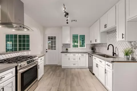 2535 E Turney Ave, Phoenix, AZ 85016 photo 13