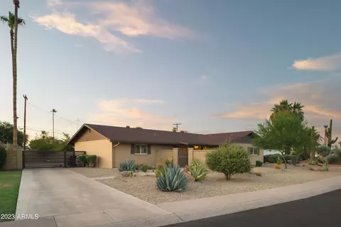 8226 E Rancho Vista Dr, Scottsdale, AZ 85251
