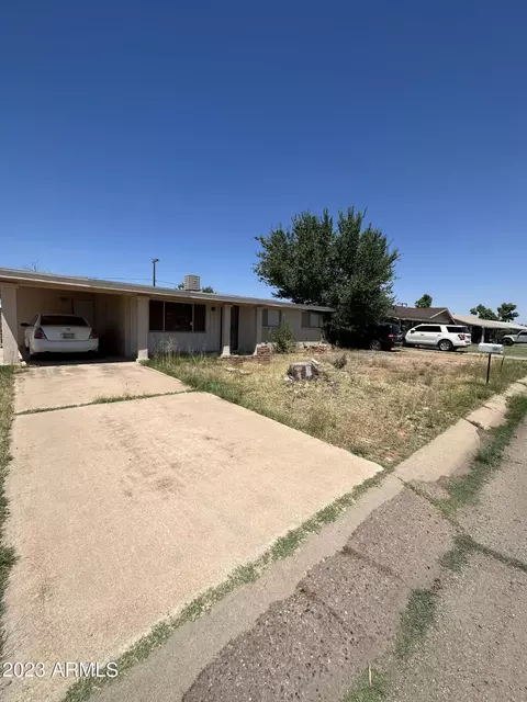 1556 Mission Dr, Douglas, AZ 85607