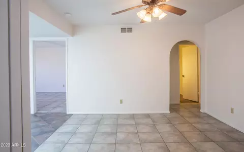 5439 S Mitchell Dr, Tempe, AZ 85283 photo 9