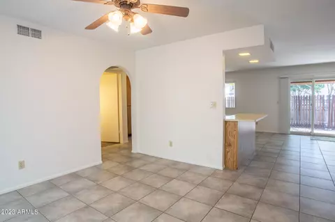 5439 S Mitchell Dr, Tempe, AZ 85283 photo 7