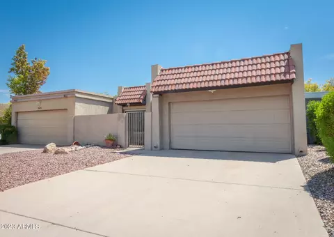 5439 S Mitchell Dr, Tempe, AZ 85283 photo 2