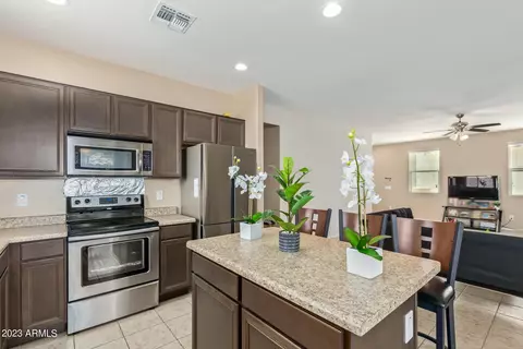 12002 W Davis Ln, Avondale, AZ 85323