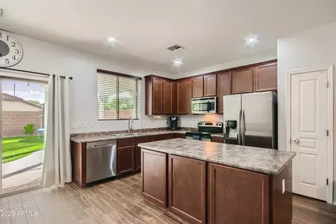4135 E Waterman Ct, Gilbert, AZ 85297 photo 9