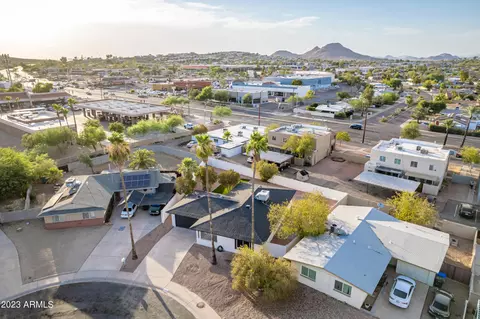 2208 E Paradise Dr, Phoenix, AZ 85028 photo 43
