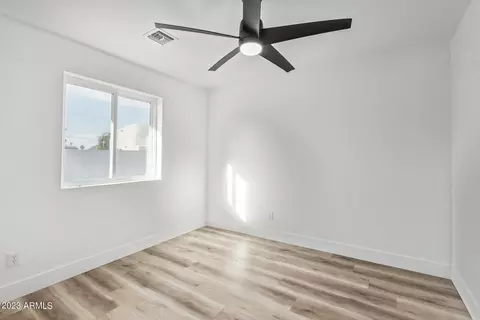 2208 E Paradise Dr, Phoenix, AZ 85028 photo 24