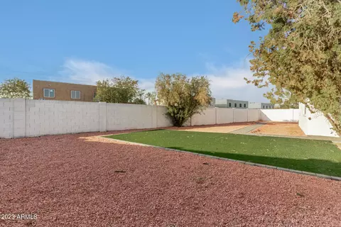 2208 E Paradise Dr, Phoenix, AZ 85028 photo 37