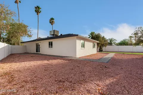 2208 E Paradise Dr, Phoenix, AZ 85028 photo 35