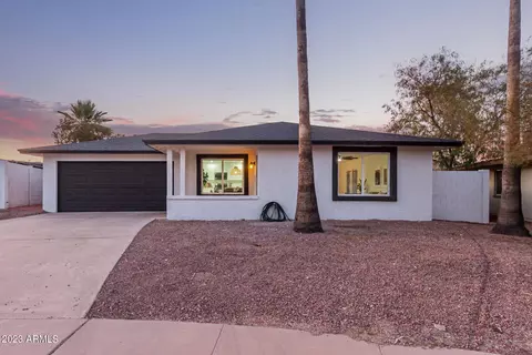 2208 E Paradise Dr, Phoenix, AZ 85028