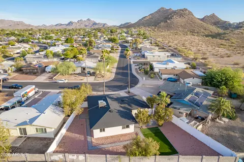 2208 E Paradise Dr, Phoenix, AZ 85028 photo 51
