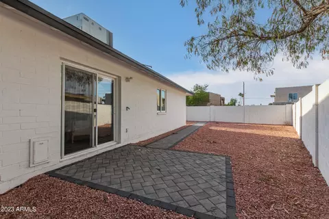 2208 E Paradise Dr, Phoenix, AZ 85028 photo 34