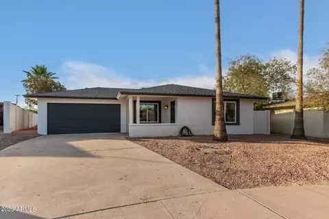 2208 E Paradise Dr, Phoenix, AZ 85028 photo 5