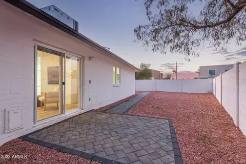 2208 E Paradise Dr, Phoenix, AZ 85028 photo 28