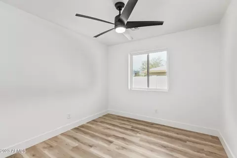 2208 E Paradise Dr, Phoenix, AZ 85028 photo 25