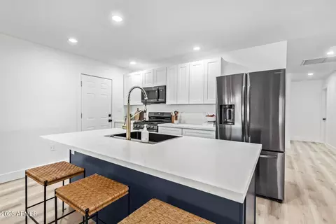 2208 E Paradise Dr, Phoenix, AZ 85028 photo 18