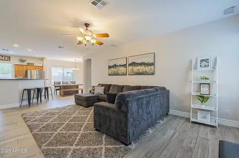 3876 S Stallion Dr, Gilbert, AZ 85297 photo 5
