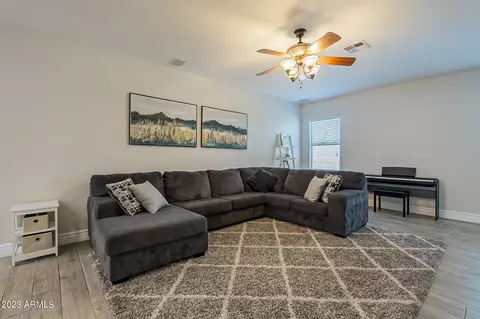 3876 S Stallion Dr, Gilbert, AZ 85297 photo 3