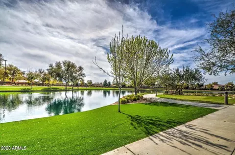 3876 S Stallion Dr, Gilbert, AZ 85297 photo 33