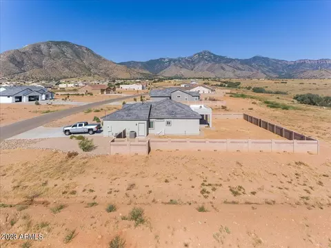 6771 E Vaquero Cir, Hereford, AZ 85615 photo 5