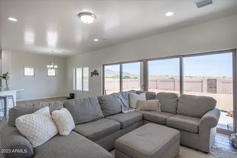 6771 E Vaquero Cir, Hereford, AZ 85615 photo 13
