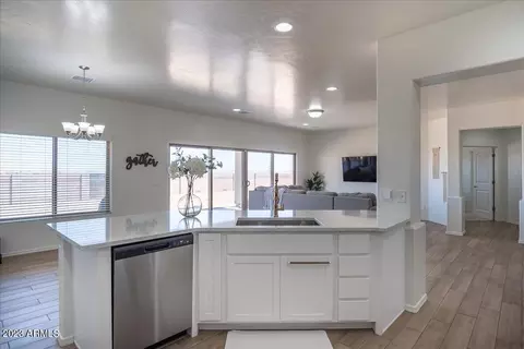 6771 E Vaquero Cir, Hereford, AZ 85615 photo 12