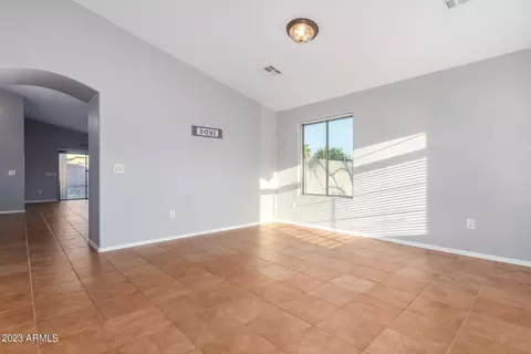 7727 S 20th Dr, Phoenix, AZ 85041 photo 5