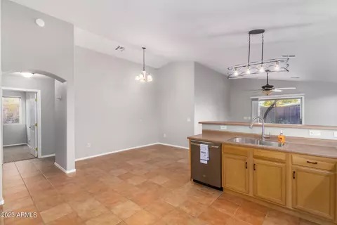 7727 S 20th Dr, Phoenix, AZ 85041 photo 14