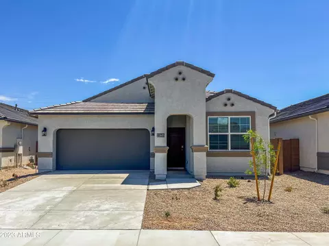 40040 W Sunland Dr, Maricopa, AZ 85138