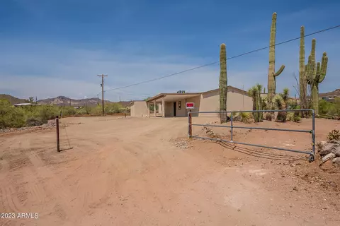 5045 N Cactus Rd, Apache Junction, AZ 85119 photo 3