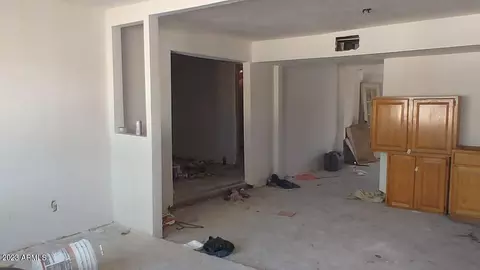 6 S 30th Dr, Phoenix, AZ 85009 photo 5