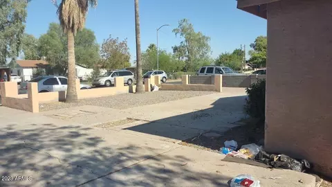 6 S 30th Dr, Phoenix, AZ 85009 photo 2