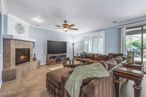 3620 E Abraham Ln, Phoenix, AZ 85050 photo 13