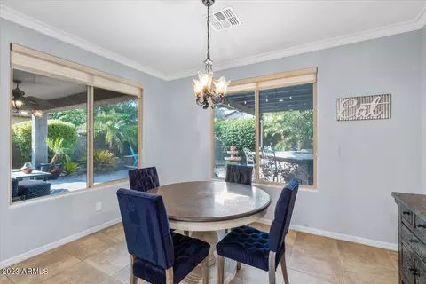 3620 E Abraham Ln, Phoenix, AZ 85050 photo 10
